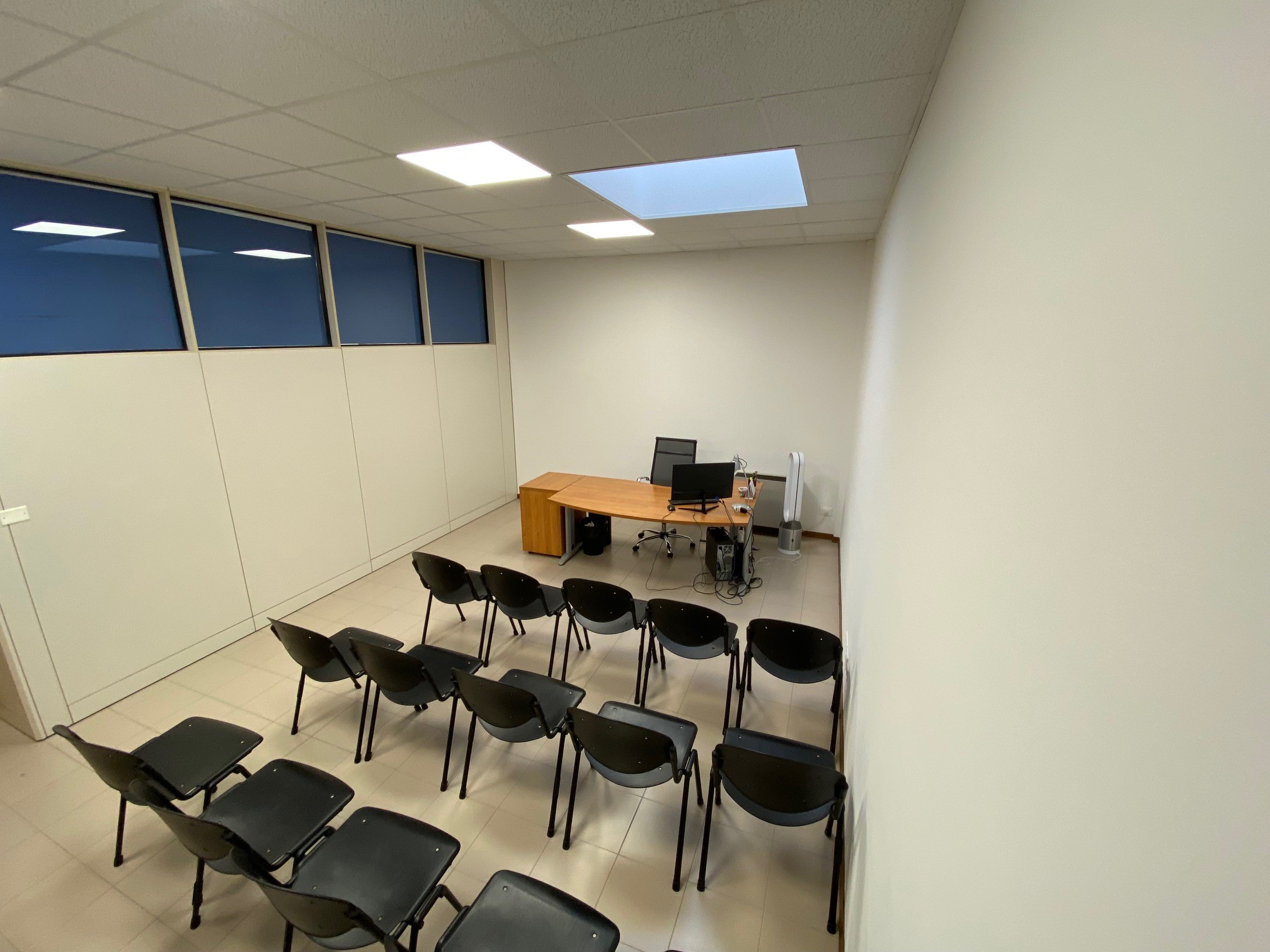 Noleggia la nostra sala riunioni. Pesaro, Ottimo Prezzo